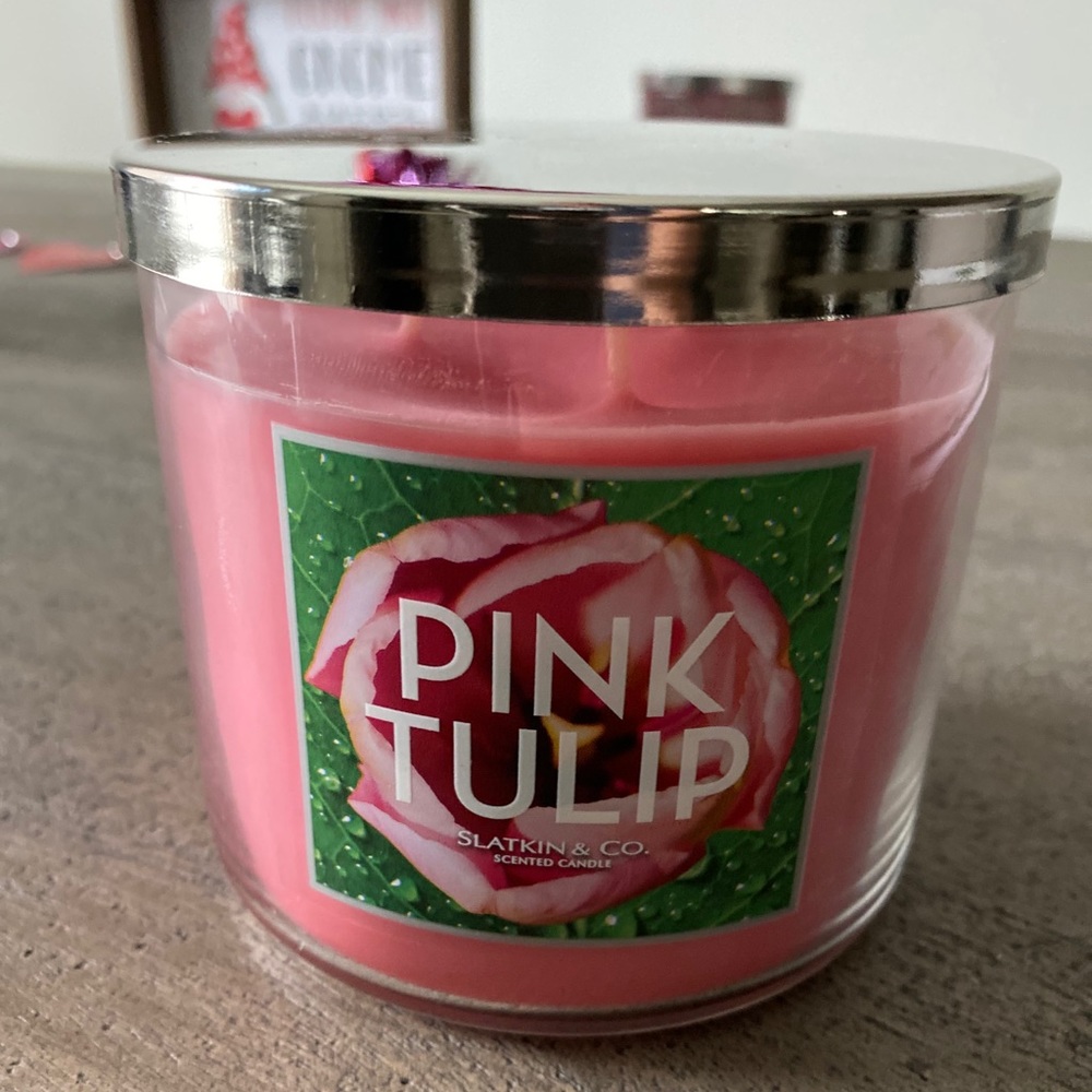 NEW Slatkin Bath& Body 3 Wick Candle Pink Tulip